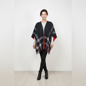 🌟 Eivissa Reversible Plaid Fringe Cape – One Size-EUC